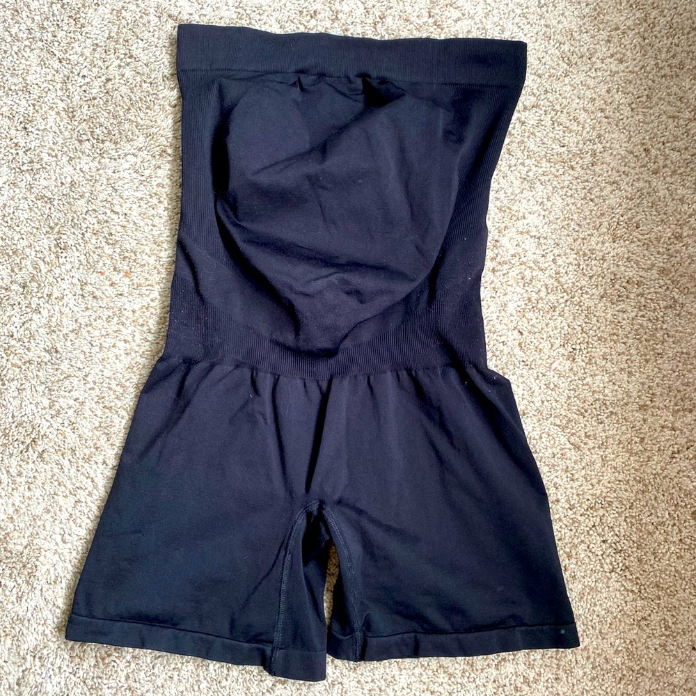 Blanqi maternity shorts